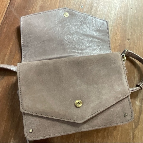 Miztique Purse Tan Beige Faux Suede Over Shoulder Bag Chevron - Picture 6 of 14